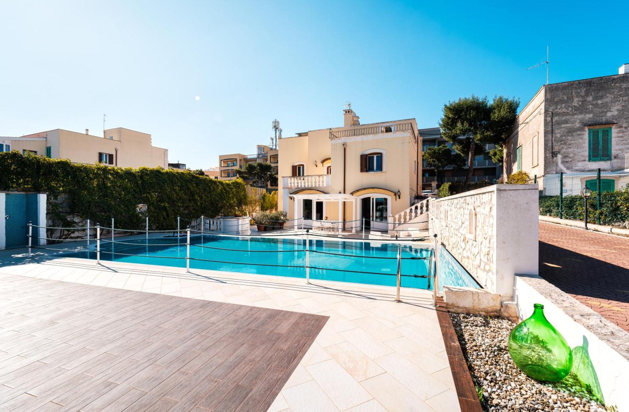 Villa Donna Franca By Sthey Monopoli Exteriör bild